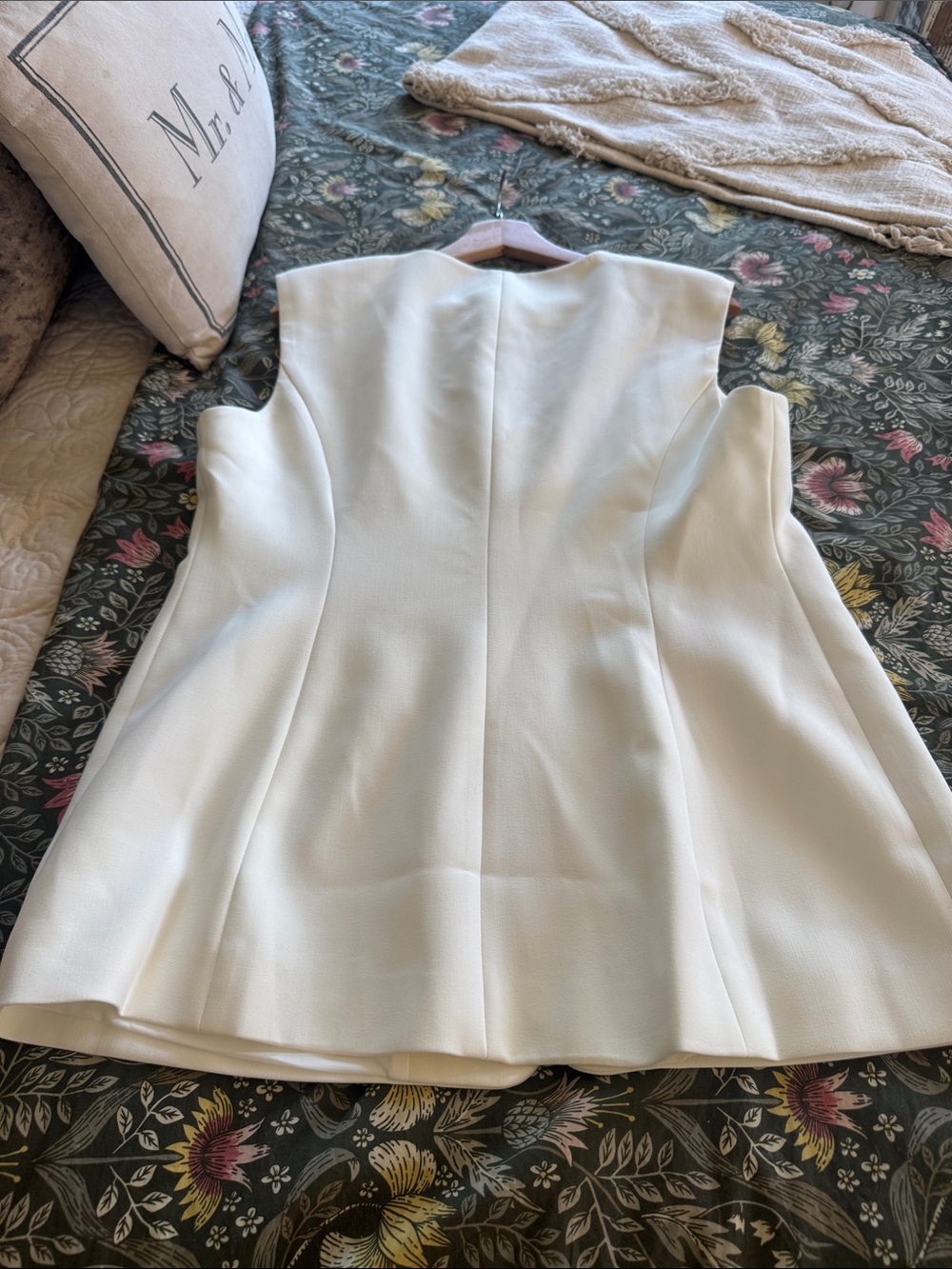 Favorite Daughter Cream Button-Front Dress Vest - Picture 5 of 5